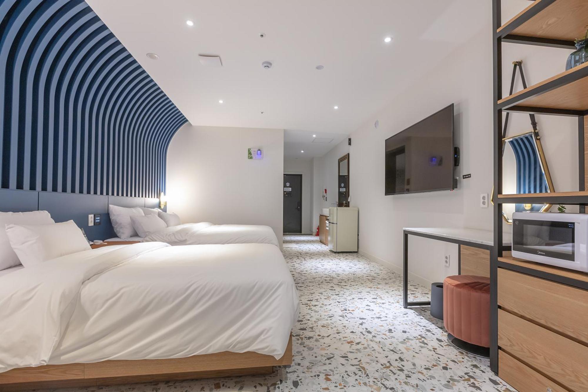 Nomad Hotel Gimhae Екстер'єр фото