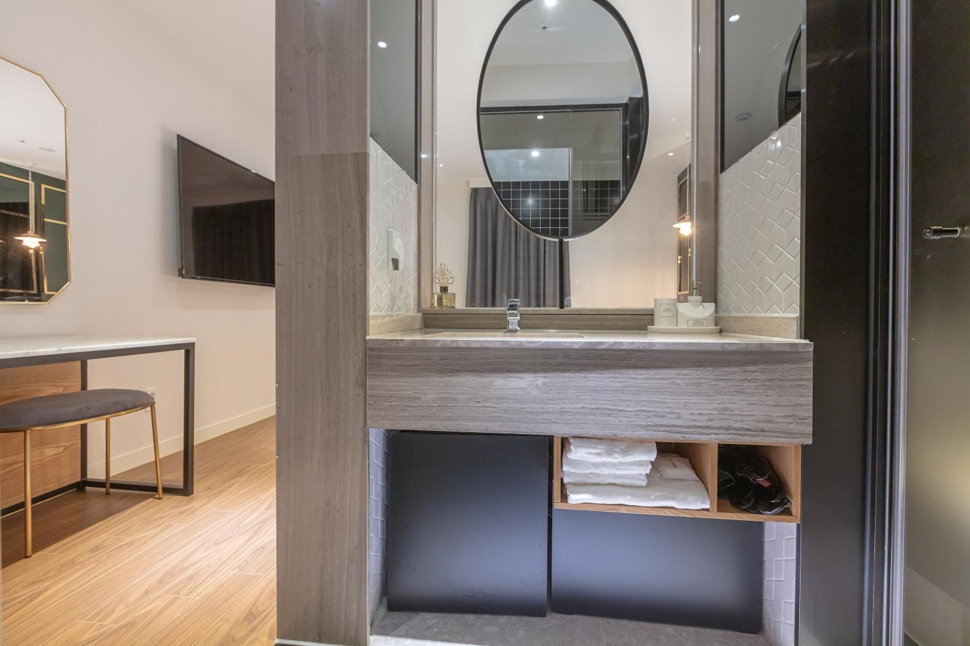 Nomad Hotel Gimhae Екстер'єр фото