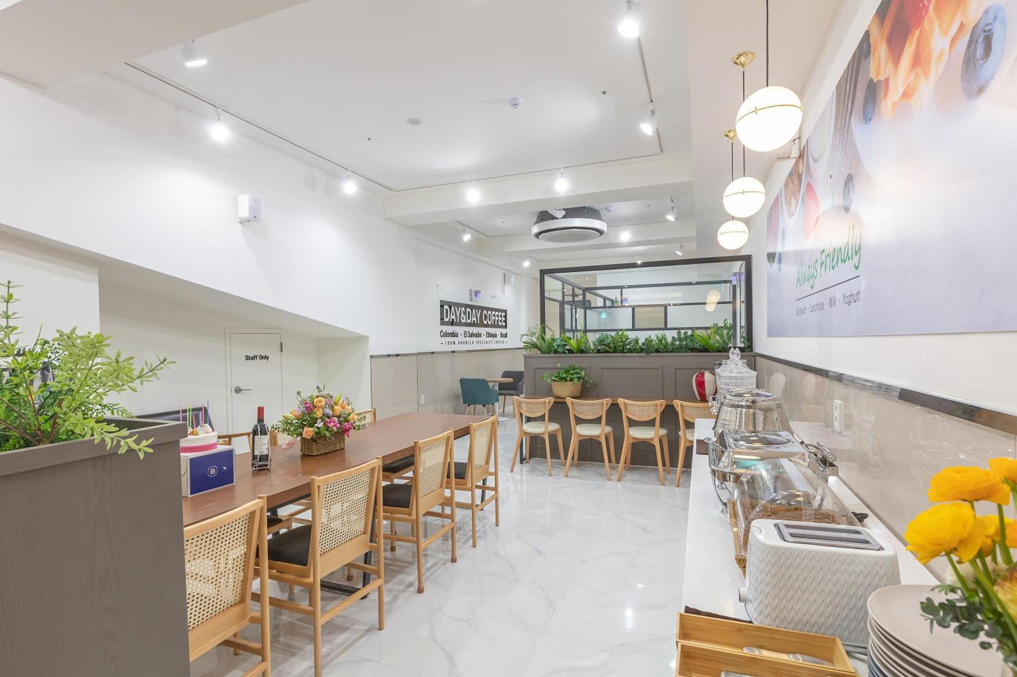 Nomad Hotel Gimhae Екстер'єр фото